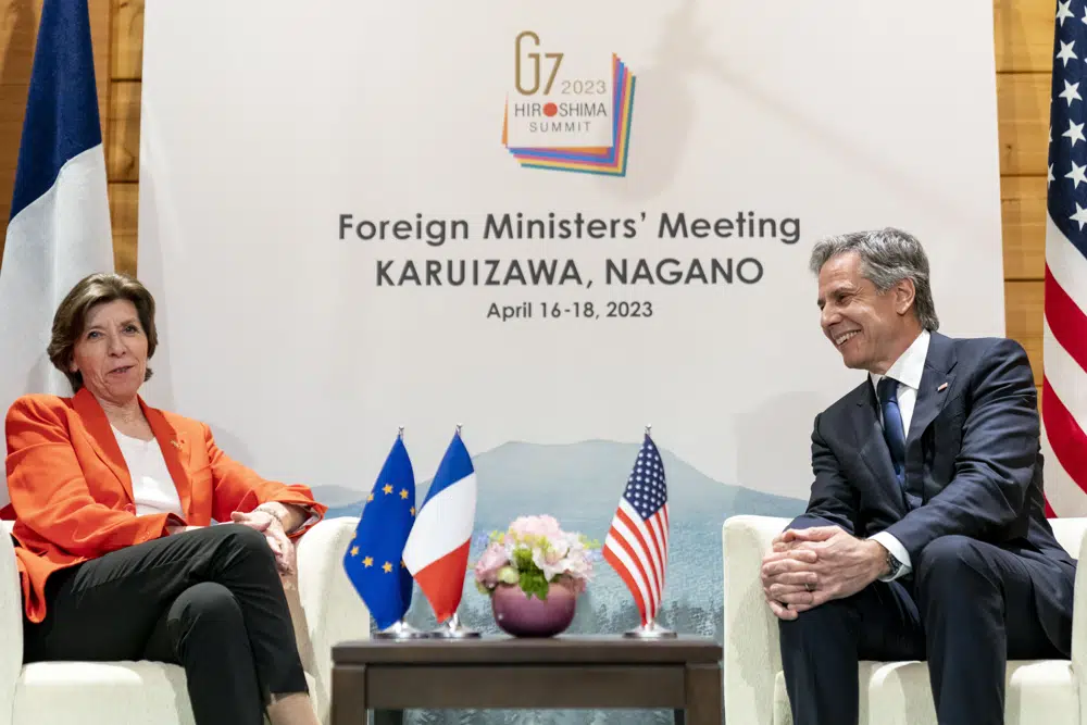g7