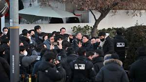 download (32) South Korean investigators question arrested President Yoon in insurrection probe