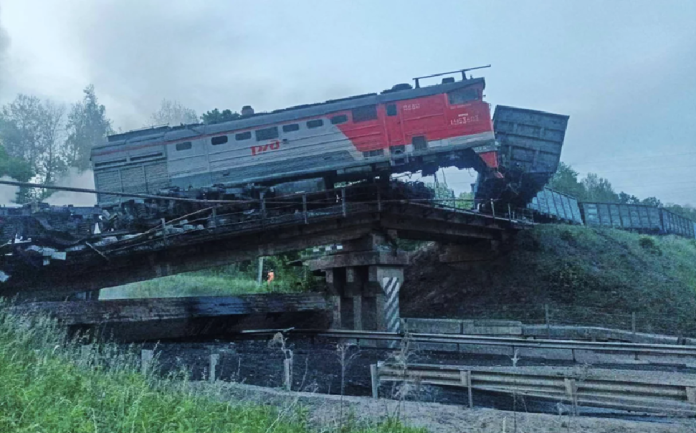 Rail_Crash