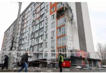 Russia warns foreign diplomats to leave Kyiv in case of strike